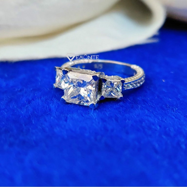 4.0 Ct Princess Cut VVS1 Colorless Moissanite Engagement Ring, 3 Stone Princess Ring